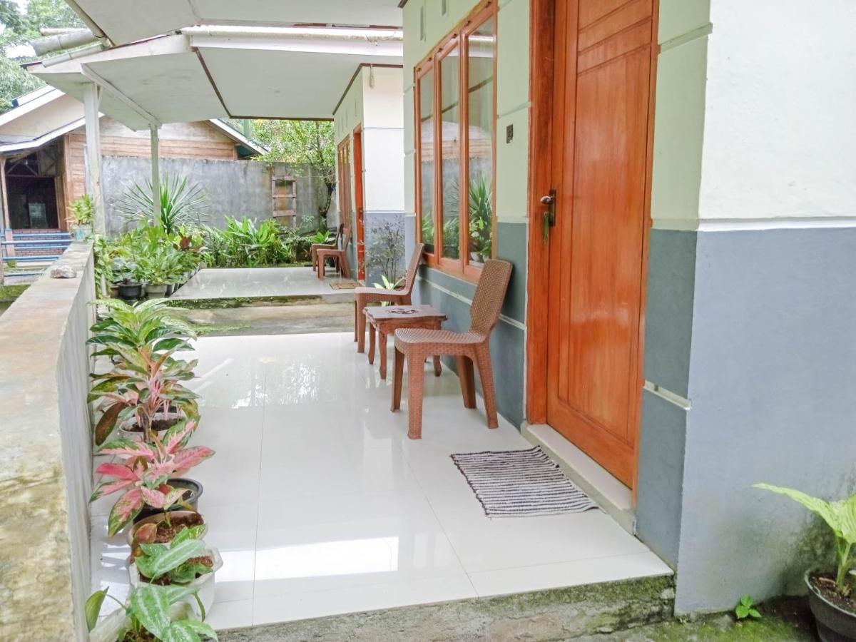 Tarsius Home Stay Rinondoran エクステリア 写真
